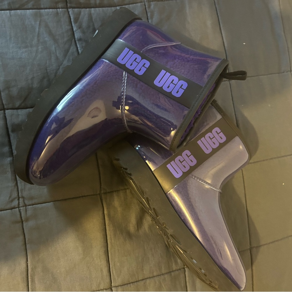 Ugg clear mini boots